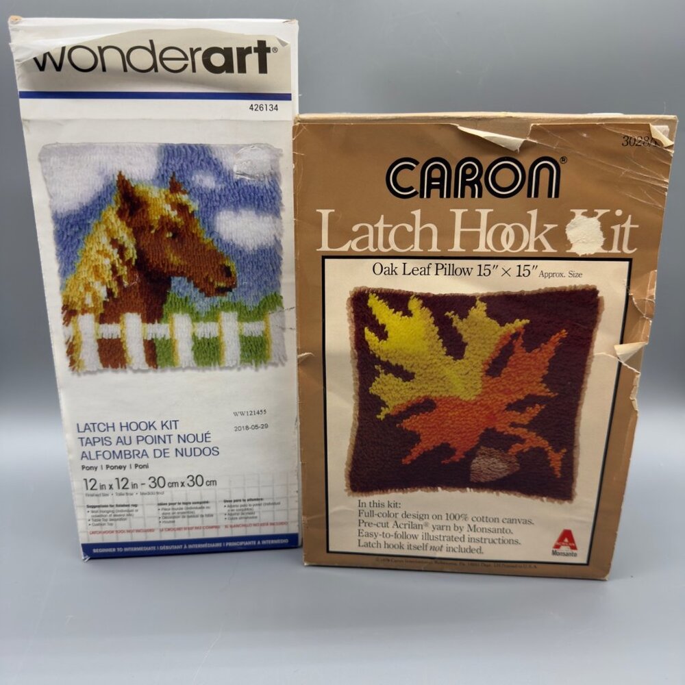 Set of 2 Latch Hook Kits Pony Wall Hanging Oak Leaf Pillow Wonderart Caron